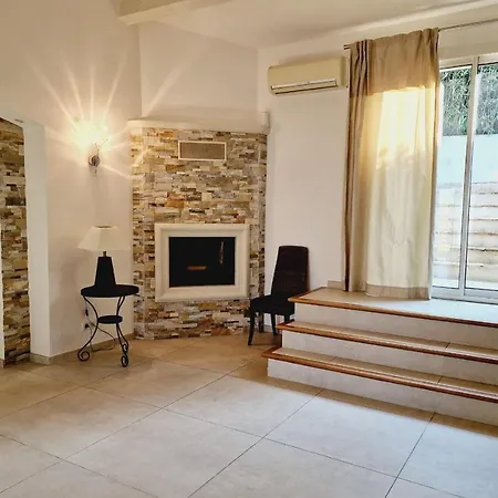 Nest With Private Pool * ル·カネ