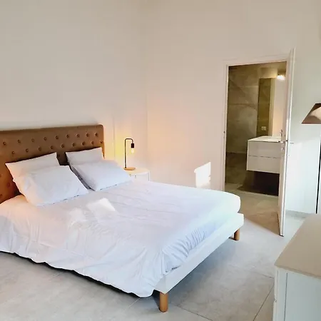 Nest With Private Pool ル·カネ